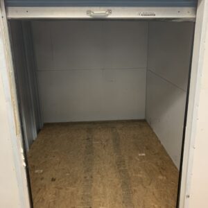 8x10, Airport, Regular, Size of a Walk in closet